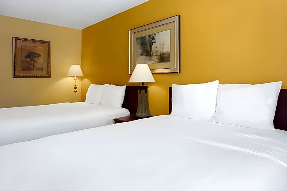 Travelodge by Wyndham Albuquerque East