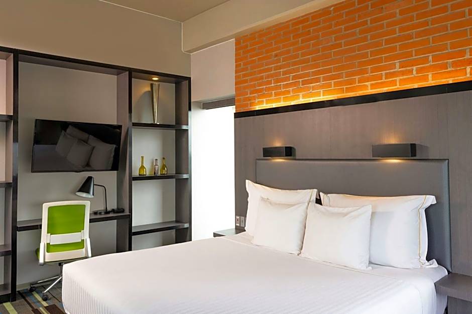Hotel Guadalajara Country Club by HNF