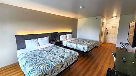 2 Queen Beds | Mobility Accessible Tub, Smk