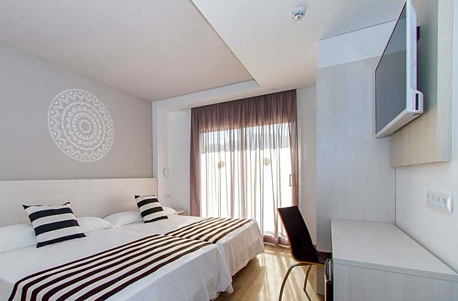 Hotel Oasis Park Splash