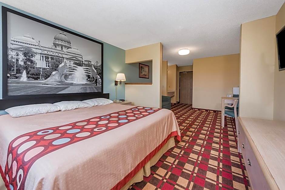 Super 8 by Wyndham Martinsville