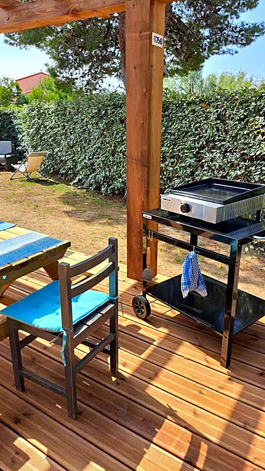 5 min voiture village de Noël joli mas de pêcheurs rénové classé 4 étoiles 8 couchages