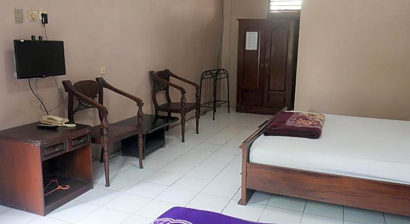 Hotel Garuda Syariah near Alun Alun Banjarnegara