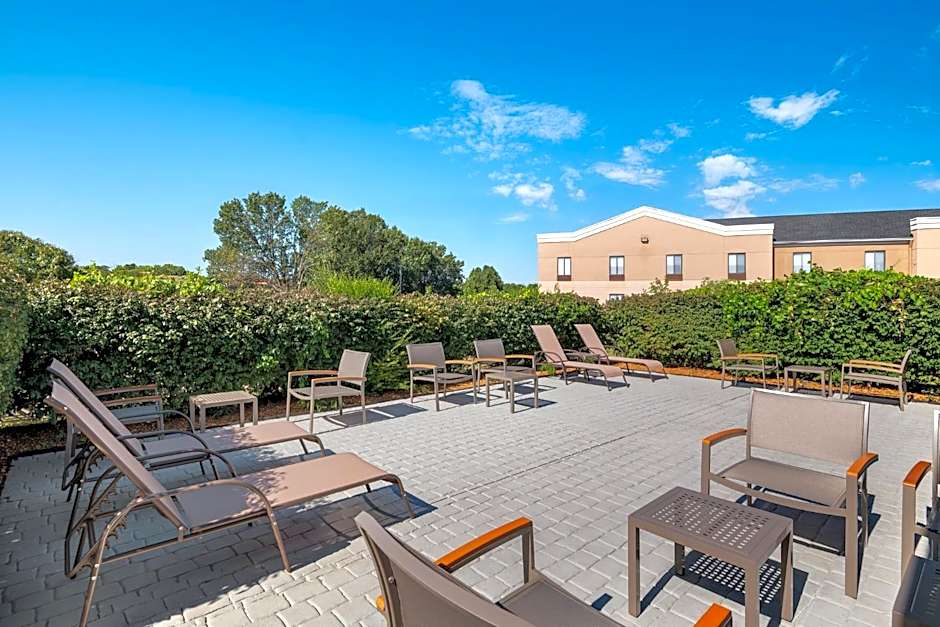 Garner Hotel Paducah West