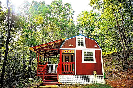 The Americana - Parker Creek Bend Cabins