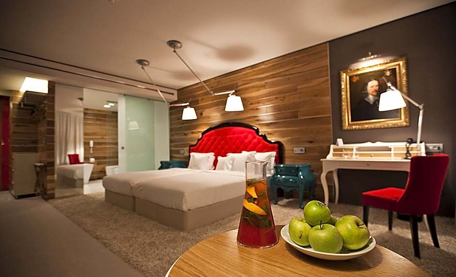 Graffit Gallery Design Hotel