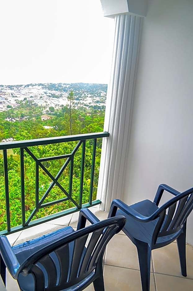 Pink Rock Inn Bed and Breakfast