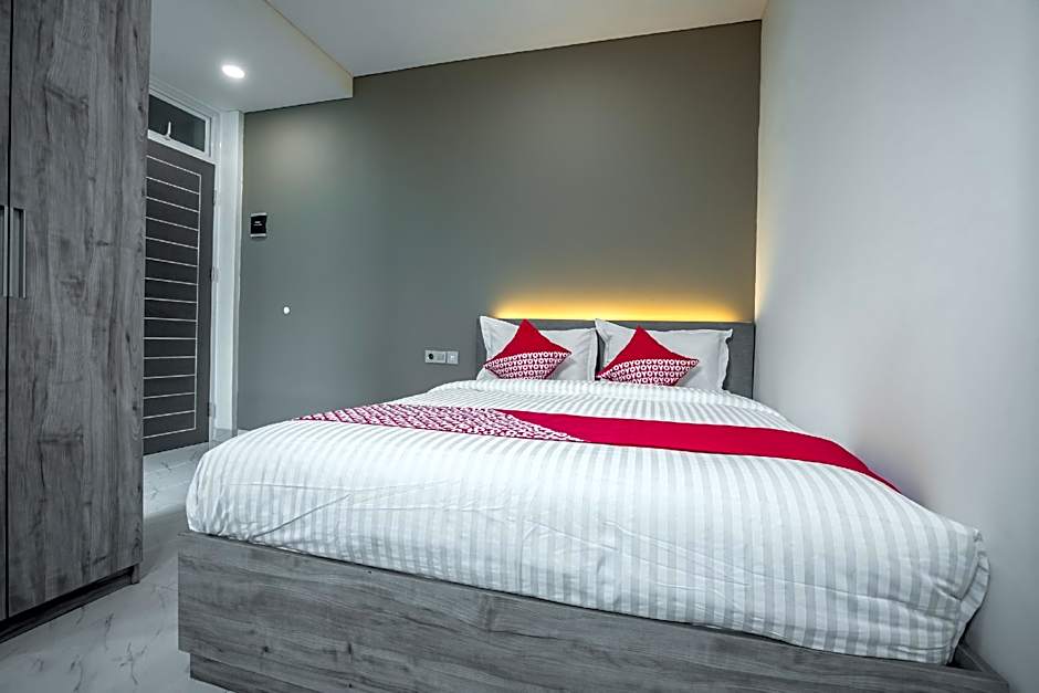 Super OYO 1487 Residence Khoe