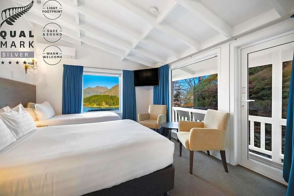 Colonial Village Motel