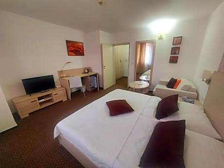 Large Double Room