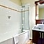 Comfort Aparthotel Six-Fours