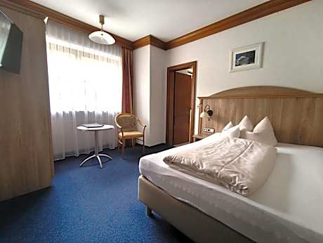 Classic Single Room
