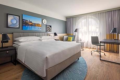 King Room - Club Lounge Access