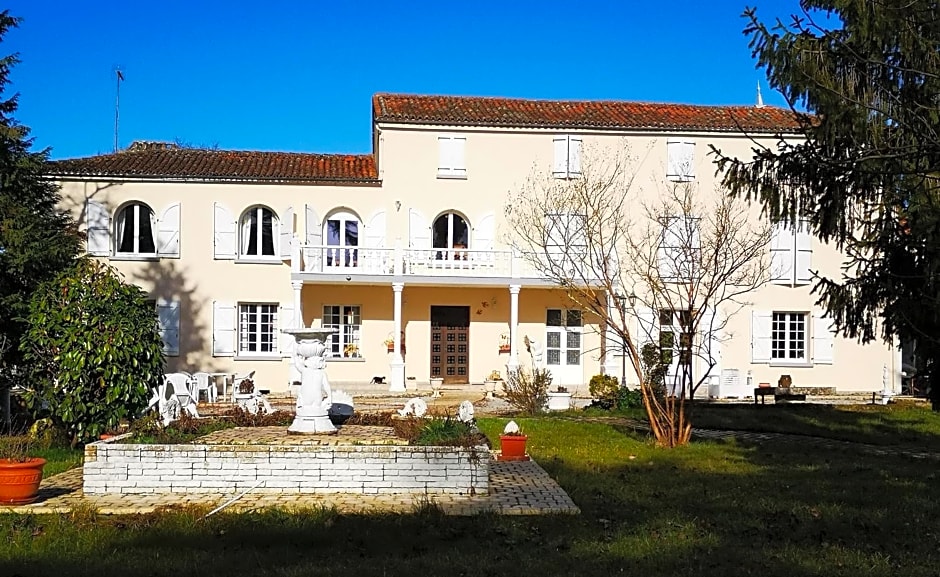 Le Clos des Cèdres b&b