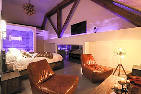 King Suite with Spa Bath