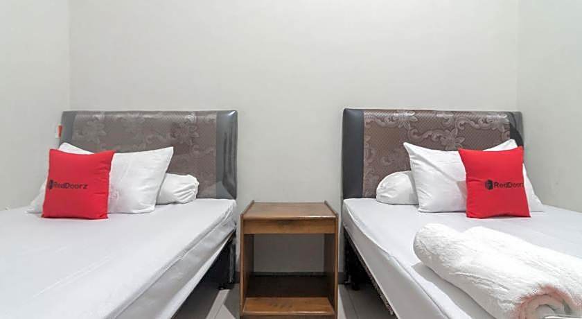 RedDoorz Syariah near Jalan Jakarta Samarinda