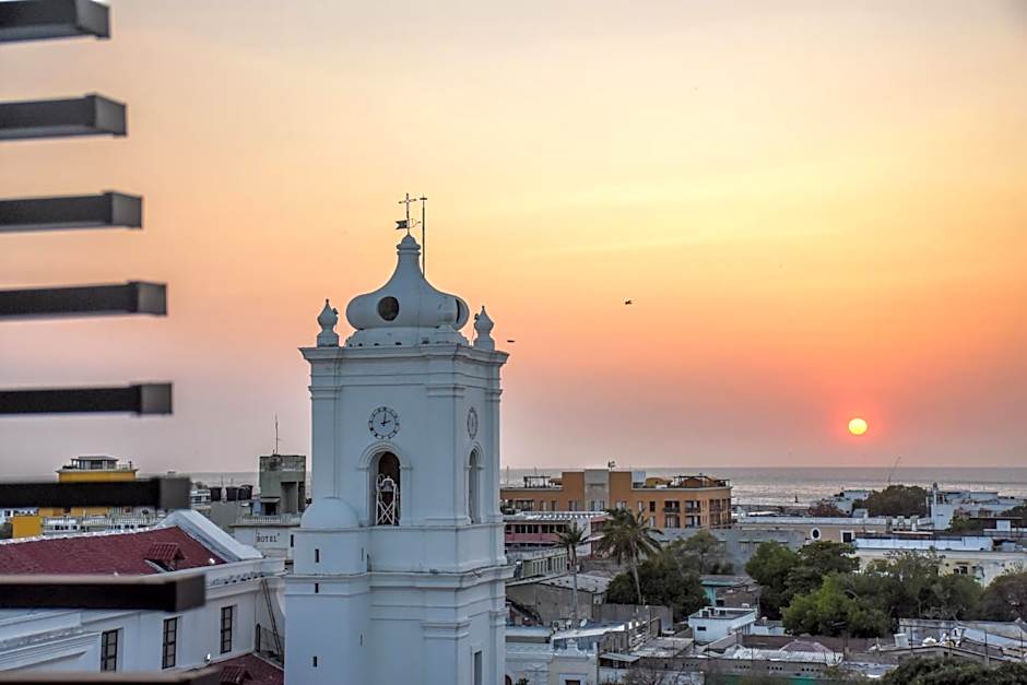 Hotel Catedral Plaza