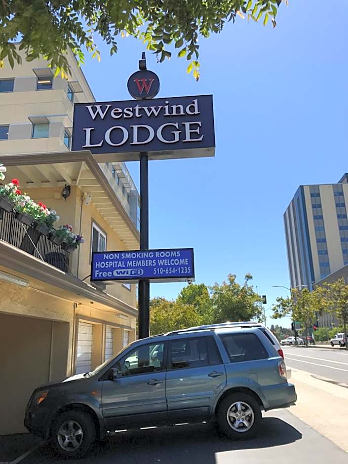 Foto 1 de 50 de Westwind Lodge