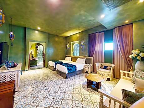 Twin Room (Super Economy/Check-In after 18:00)