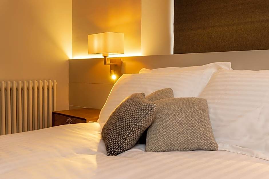 The Roost on Rock Road