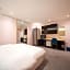 Hotel Millennium