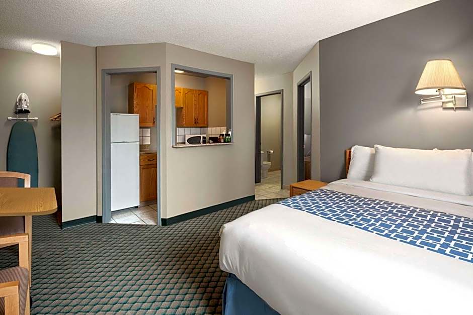 Travelodge by Wyndham Edmonton Airport