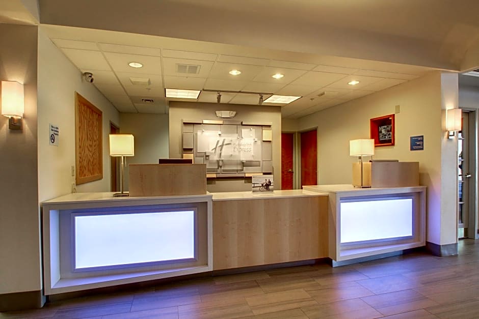 Holiday Inn Express Milwaukee N-Brown Deer/Mequon By IHG