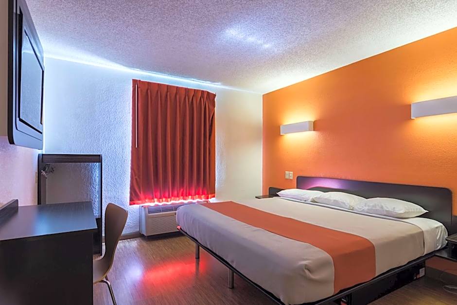 Motel 6-Arkadelphia, AR