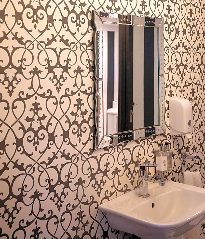 Rawdons Hotel & Brewery