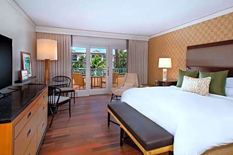 King Room with Ocean View - Club Level