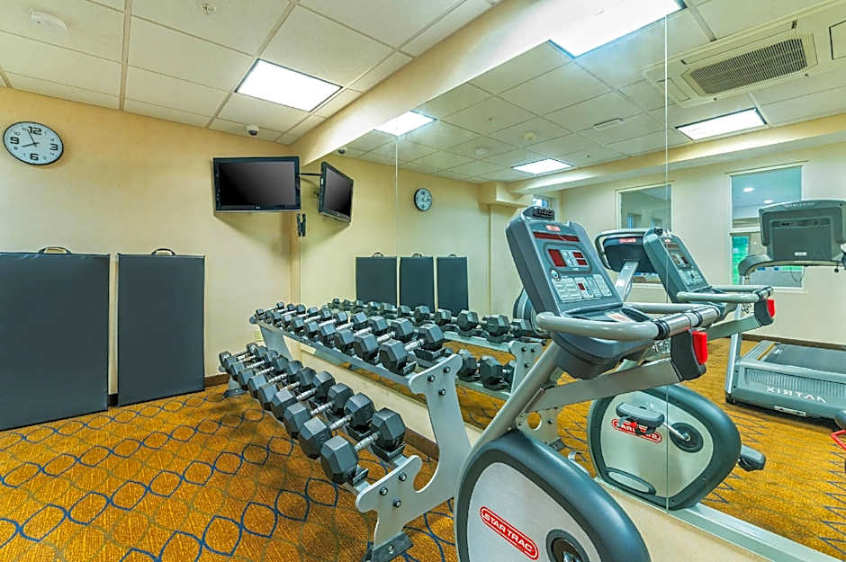 Comfort Inn & Suites