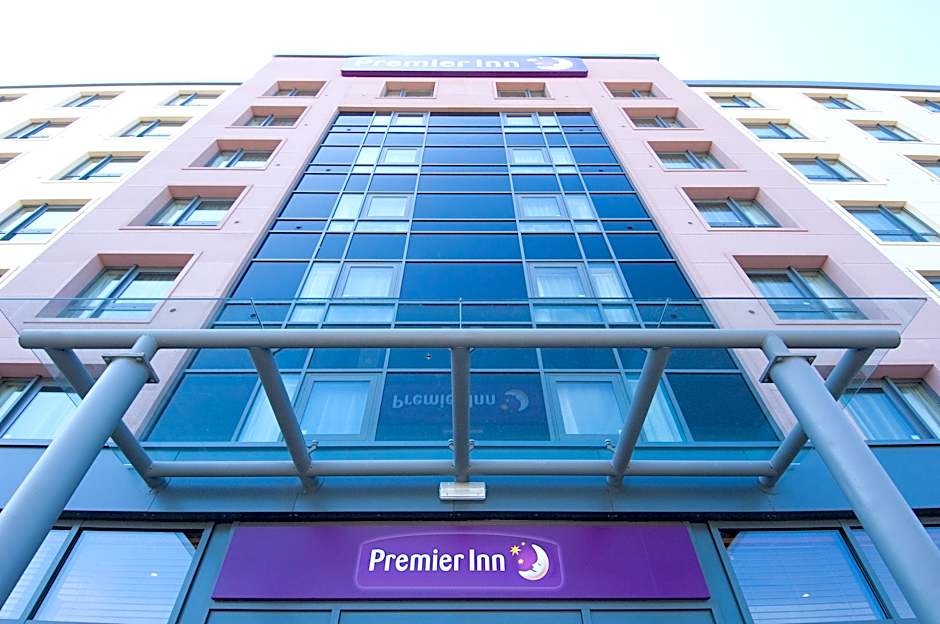 Premier Inn London Gatwick Manor Royal