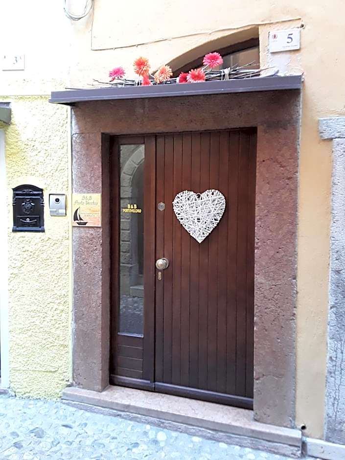 Camere Porto Vecchio con parcheggio a pochi passi dal castello