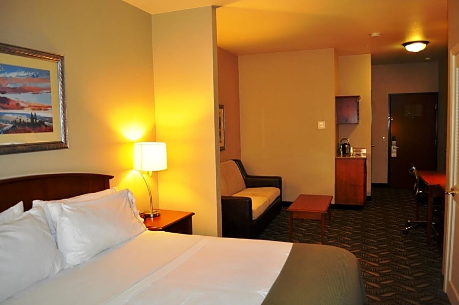 Holiday Inn Express- West Sacramento