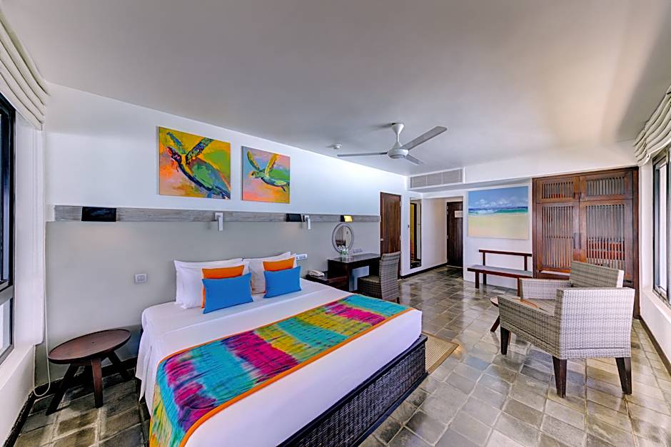 Photo 1 of 5 of Deluxe 1 King Bed, Ocean View