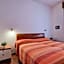 Cozy flat in residence with swimming pool-Beahost