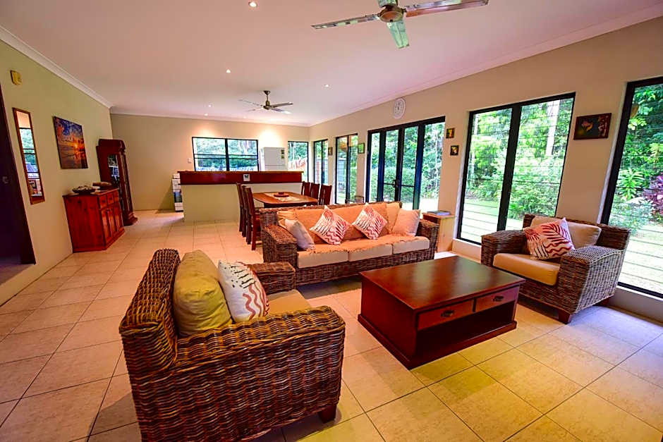 Thornton Beach Bungalows Daintree