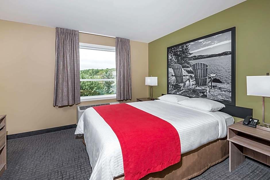 Super 8 by Wyndham Mont Laurier