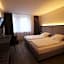 Diamonds Hotel