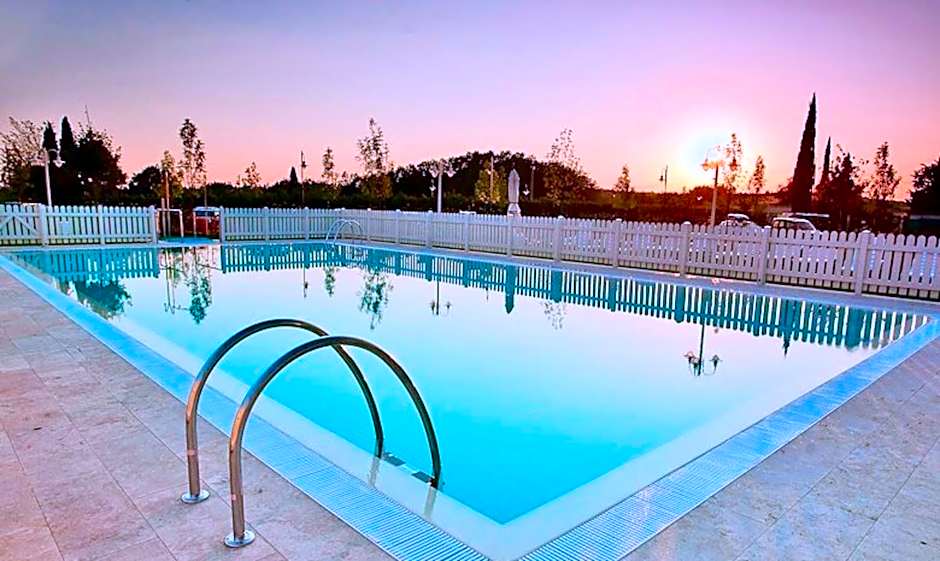 Residence with swimming-pool in Barberino Tavernelle