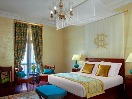 PALACE LUXURY ROOM, 1 king-size bed, sitting area, balcony, garden view