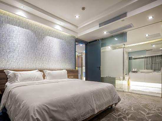 Ching Hotel