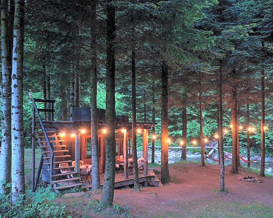 Novosiele Lifestyle Apartments - nad górską rzeką - Strefa relaksu sauna jacuzzi - Bieszczady