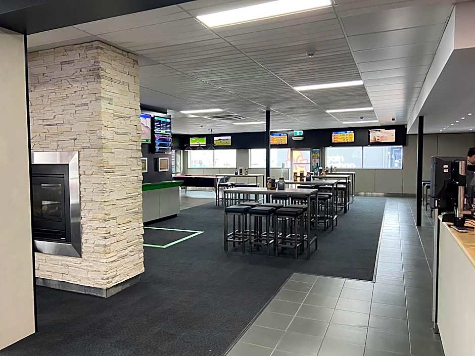 Brighton Hotel Motel