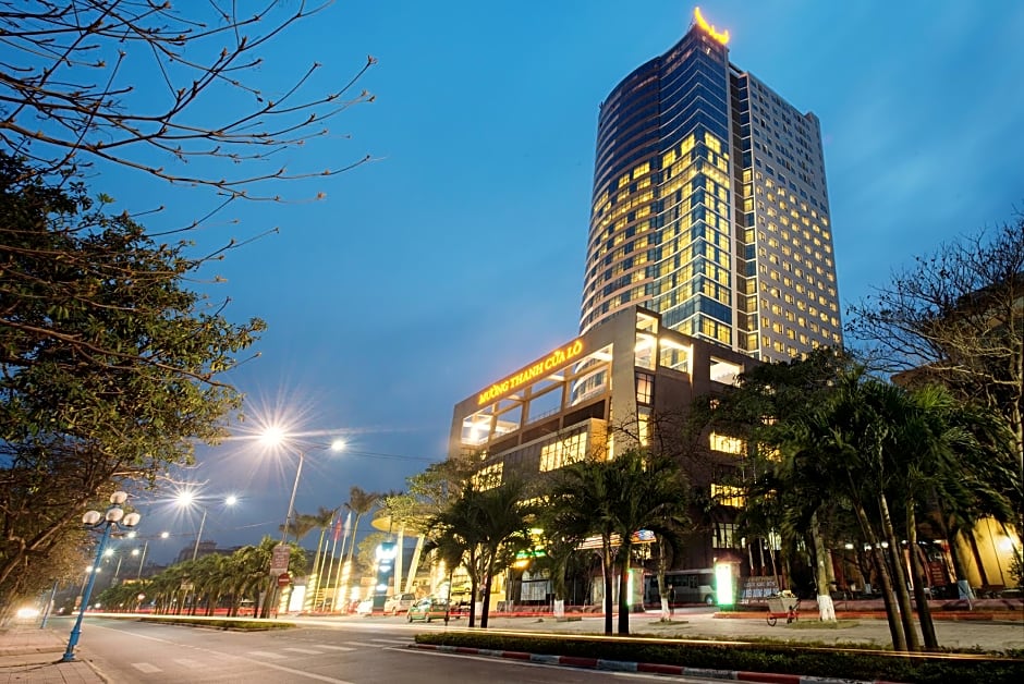 Muong Thanh Grand Cua Lo Hotel