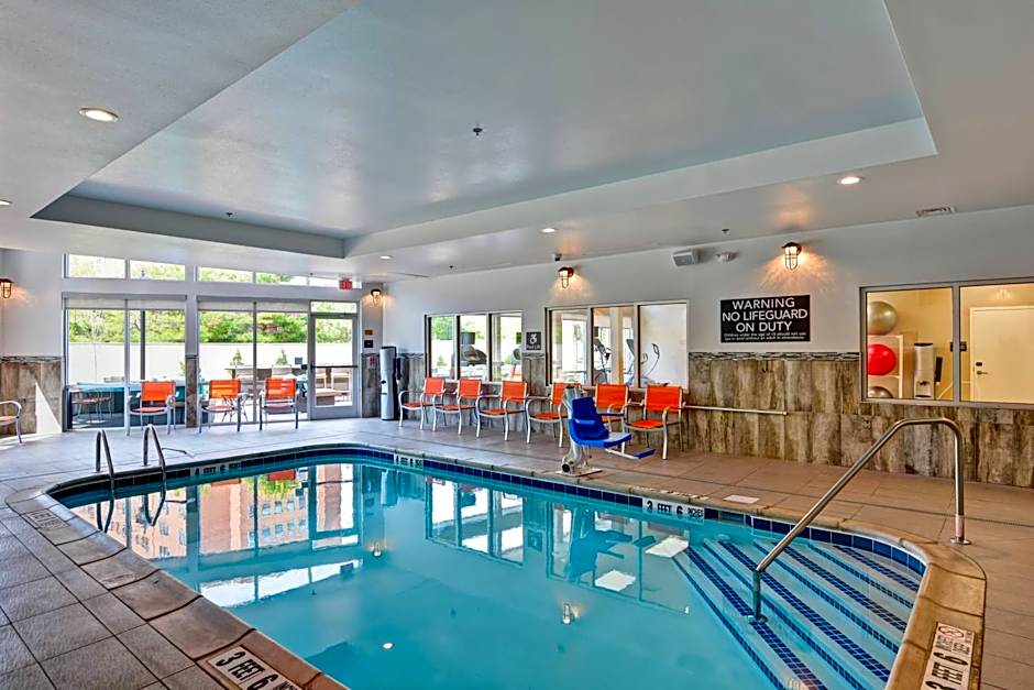 Courtyard by Marriott Long Island Islip/Courthouse Complex