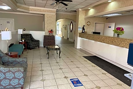 Days Inn by Wyndham Ozark
