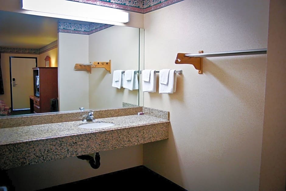 La Mirage Inn LAX Airport