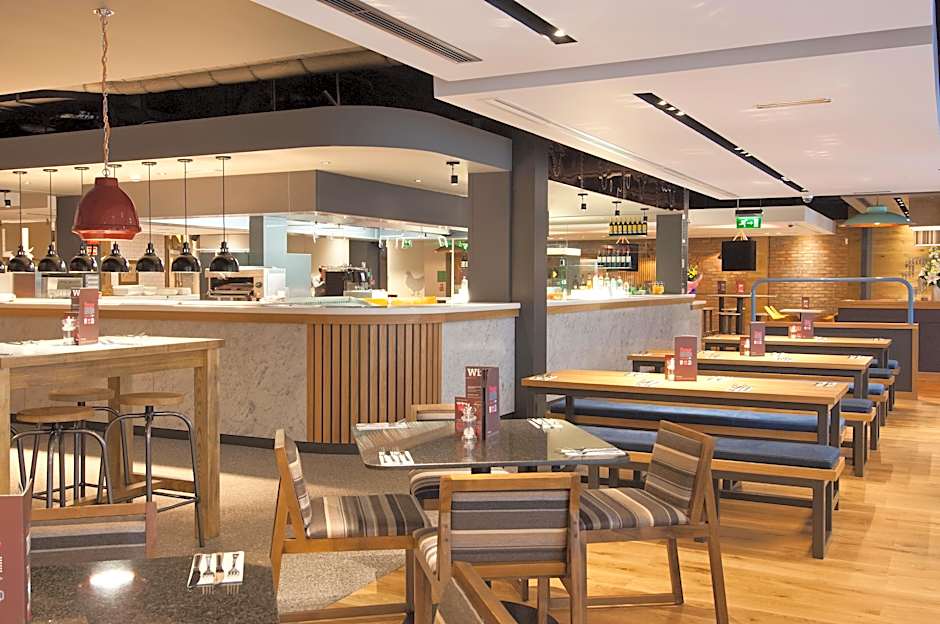 Premier Inn Halifax Town Centre