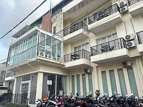 ULTIMATE RESIDENCE